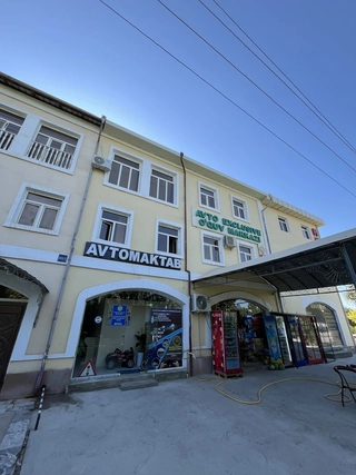 Avtoexclusive Avtomaktab binosi